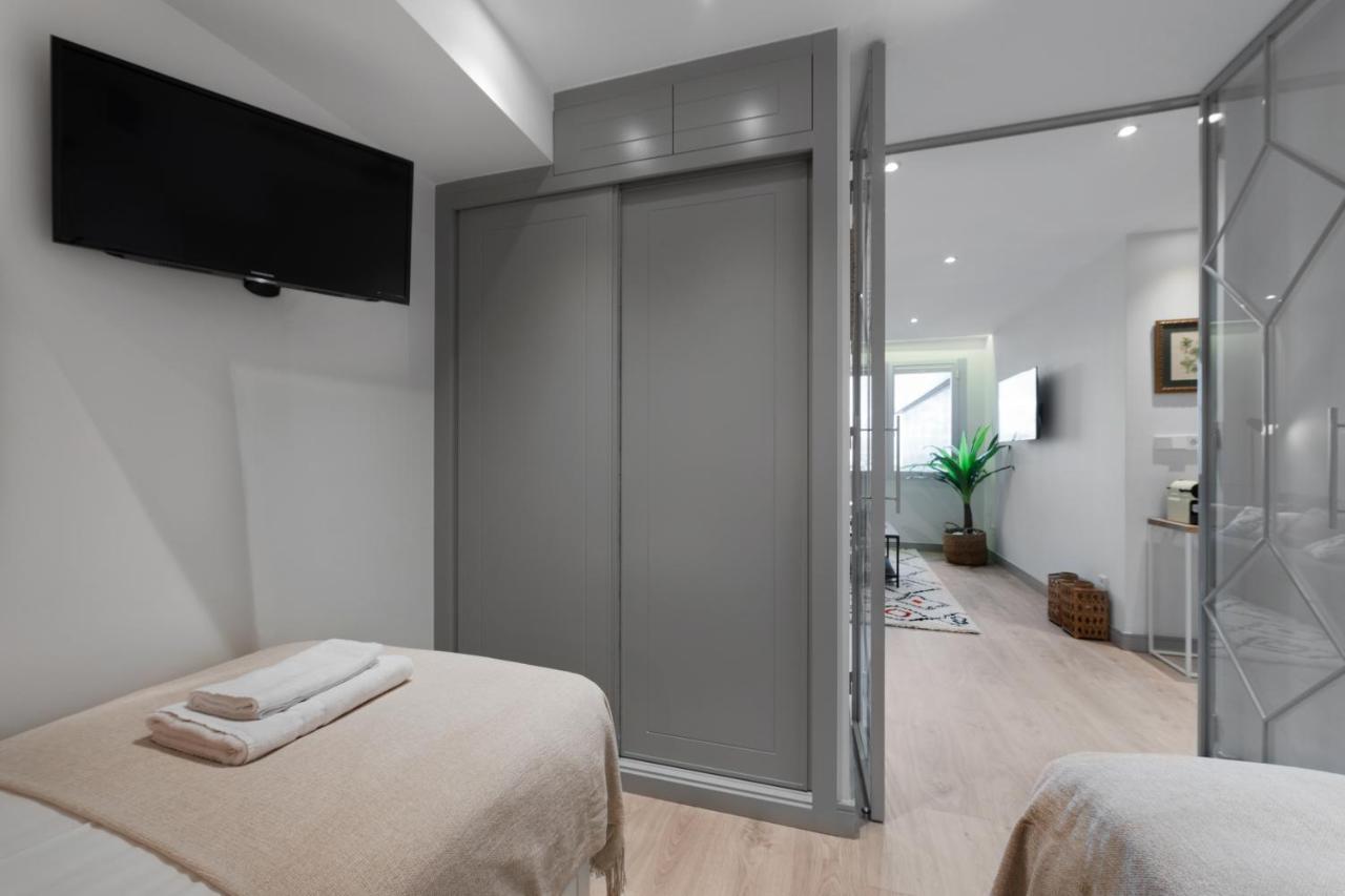 2 Bedrooms 1 Bathroom Furnished - Justicia - Executive Style - Mintystay Мадрид Екстериор снимка